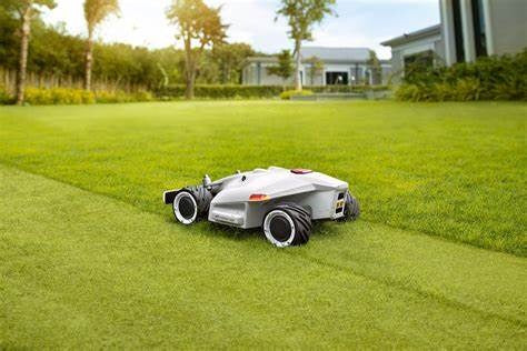 Tondeuses à gazon robotisées